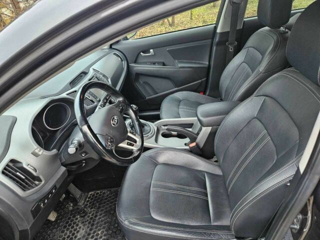 Серый Киа Sportage, объемом двигателя 1.6 л и пробегом 168 тыс. км за 12200 $, фото 11 на Automoto.ua