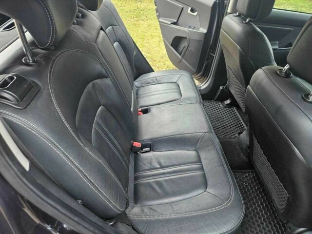 Серый Киа Sportage, объемом двигателя 1.6 л и пробегом 168 тыс. км за 12200 $, фото 9 на Automoto.ua