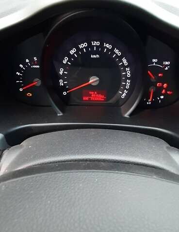 Серый Киа Sportage, объемом двигателя 1.69 л и пробегом 195 тыс. км за 15000 $, фото 9 на Automoto.ua
