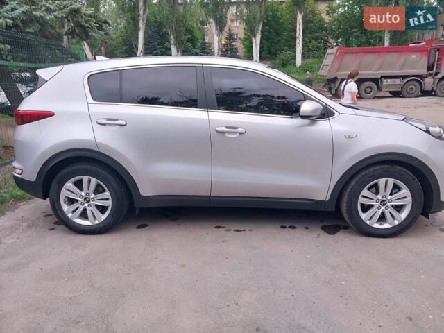 Серый Киа Sportage, объемом двигателя 2 л и пробегом 116 тыс. км за 20200 $, фото 2 на Automoto.ua