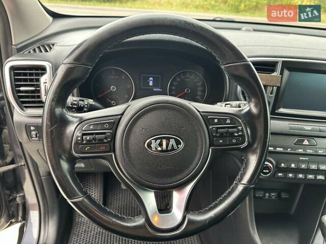 Серый Киа Sportage, объемом двигателя 2 л и пробегом 170 тыс. км за 18000 $, фото 15 на Automoto.ua