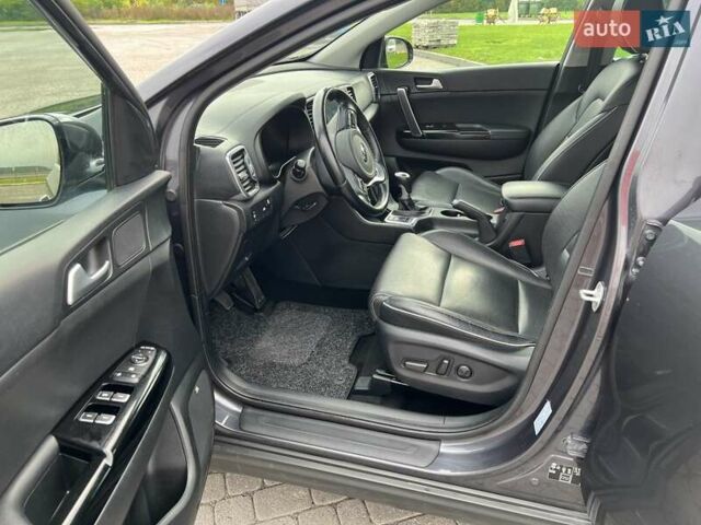 Серый Киа Sportage, объемом двигателя 1.7 л и пробегом 217 тыс. км за 15850 $, фото 39 на Automoto.ua