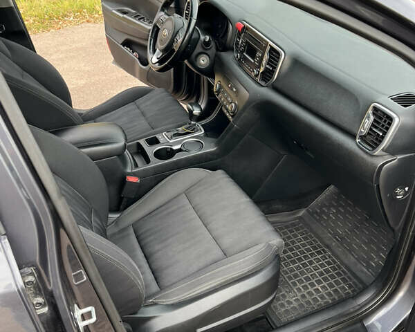 Серый Киа Sportage, объемом двигателя 2 л и пробегом 124 тыс. км за 17300 $, фото 29 на Automoto.ua