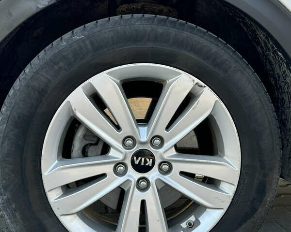 Серый Киа Sportage, объемом двигателя 2 л и пробегом 166 тыс. км за 17900 $, фото 19 на Automoto.ua