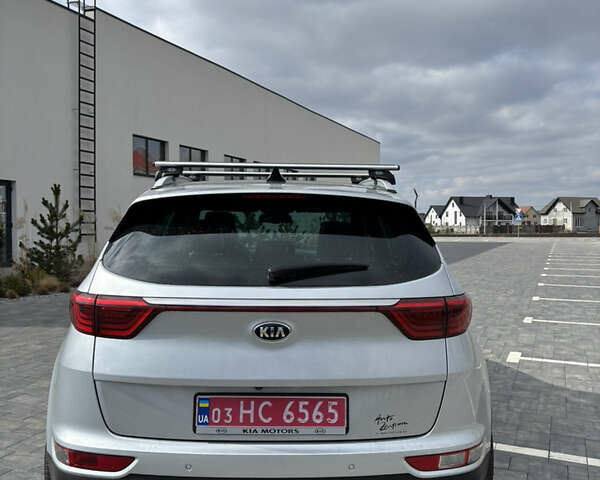 Серый Киа Sportage, объемом двигателя 2 л и пробегом 243 тыс. км за 22000 $, фото 8 на Automoto.ua