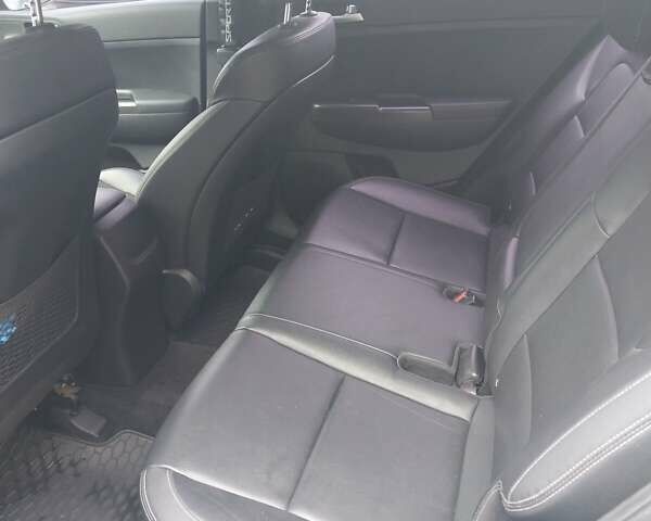 Серый Киа Sportage, объемом двигателя 2 л и пробегом 116 тыс. км за 20200 $, фото 4 на Automoto.ua