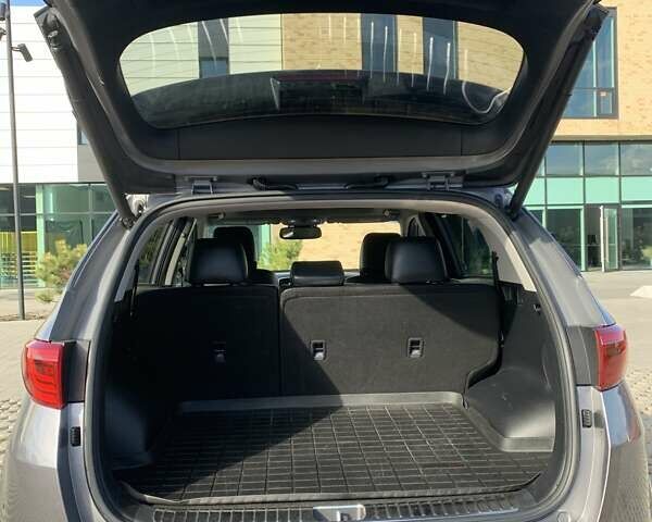Серый Киа Sportage, объемом двигателя 2 л и пробегом 155 тыс. км за 17400 $, фото 7 на Automoto.ua
