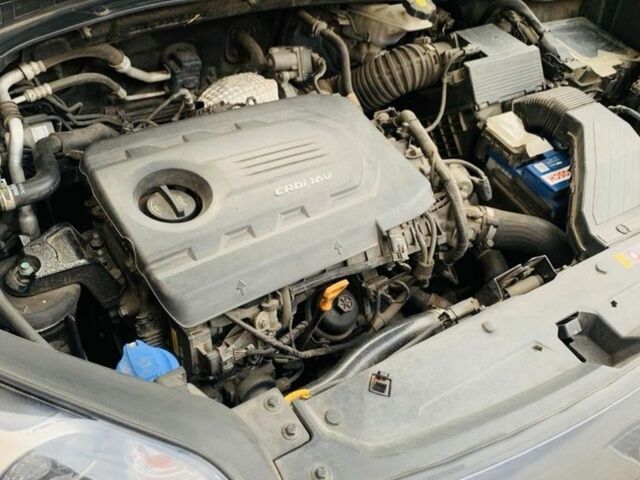 Серый Киа Sportage, объемом двигателя 1.7 л и пробегом 130 тыс. км за 16000 $, фото 6 на Automoto.ua