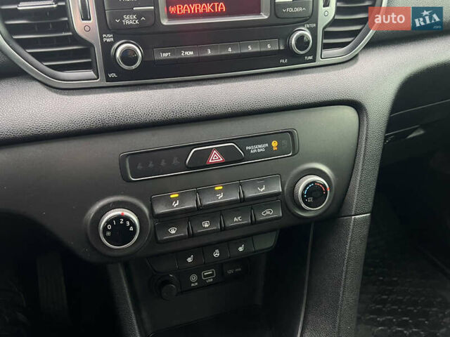 Сірий Кіа Sportage, об'ємом двигуна 1.7 л та пробігом 125 тис. км за 14750 $, фото 63 на Automoto.ua