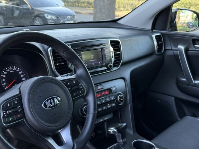Серый Киа Sportage, объемом двигателя 1.6 л и пробегом 152 тыс. км за 16999 $, фото 20 на Automoto.ua