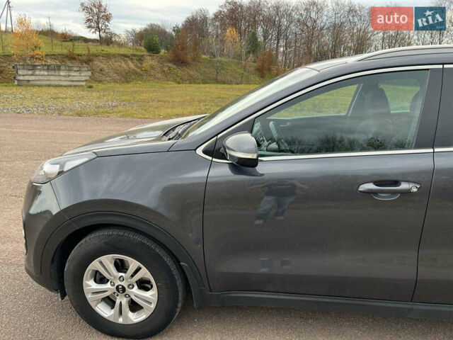 Серый Киа Sportage, объемом двигателя 2 л и пробегом 124 тыс. км за 17300 $, фото 4 на Automoto.ua