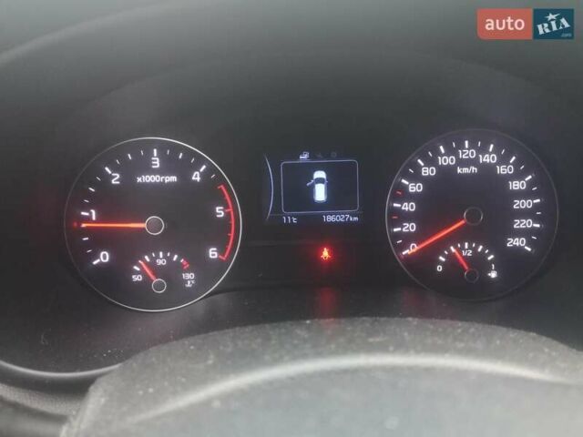 Сірий Кіа Sportage, об'ємом двигуна 1.69 л та пробігом 186 тис. км за 14700 $, фото 8 на Automoto.ua