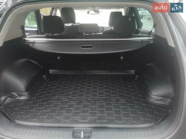 Сірий Кіа Sportage, об'ємом двигуна 1.69 л та пробігом 186 тис. км за 14700 $, фото 17 на Automoto.ua