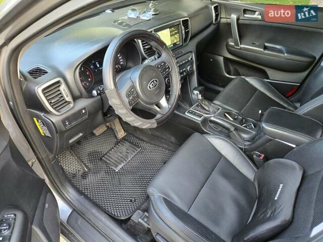 Серый Киа Sportage, объемом двигателя 1.69 л и пробегом 248 тыс. км за 15550 $, фото 1 на Automoto.ua