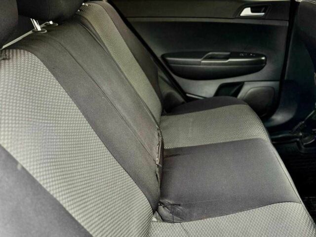 Сірий Кіа Sportage, об'ємом двигуна 2 л та пробігом 159 тис. км за 14650 $, фото 14 на Automoto.ua