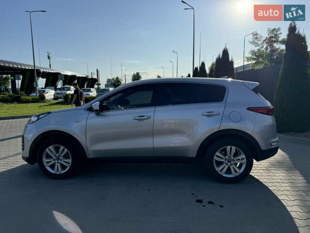 Серый Киа Sportage, объемом двигателя 2 л и пробегом 166 тыс. км за 17900 $, фото 5 на Automoto.ua