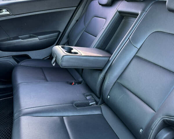 Серый Киа Sportage, объемом двигателя 2 л и пробегом 166 тыс. км за 17900 $, фото 15 на Automoto.ua