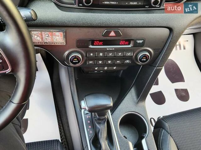 Серый Киа Sportage, объемом двигателя 2 л и пробегом 117 тыс. км за 17800 $, фото 30 на Automoto.ua