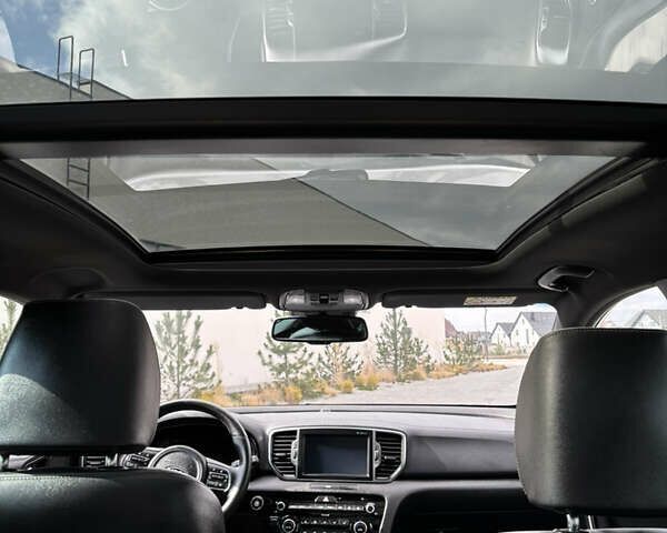 Серый Киа Sportage, объемом двигателя 2 л и пробегом 243 тыс. км за 22000 $, фото 9 на Automoto.ua