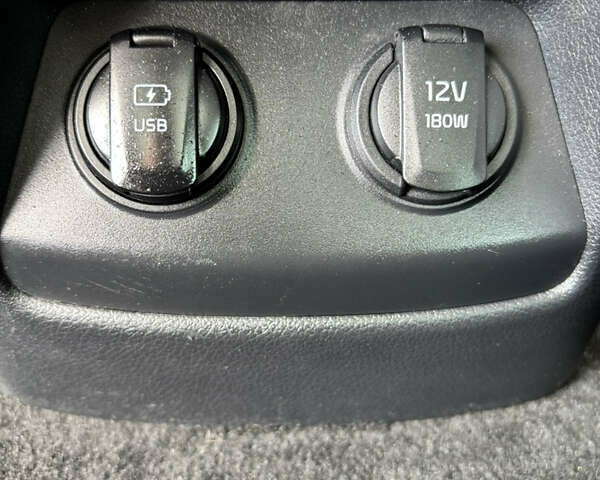 Серый Киа Sportage, объемом двигателя 2 л и пробегом 243 тыс. км за 22000 $, фото 16 на Automoto.ua