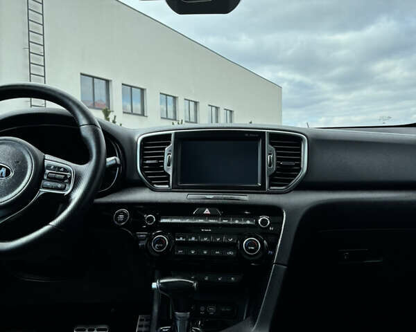 Серый Киа Sportage, объемом двигателя 2 л и пробегом 243 тыс. км за 22000 $, фото 10 на Automoto.ua