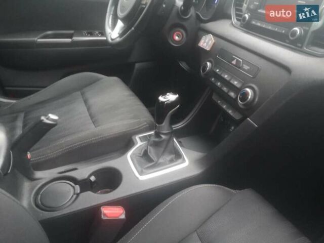 Сірий Кіа Sportage, об'ємом двигуна 1.69 л та пробігом 186 тис. км за 14700 $, фото 11 на Automoto.ua