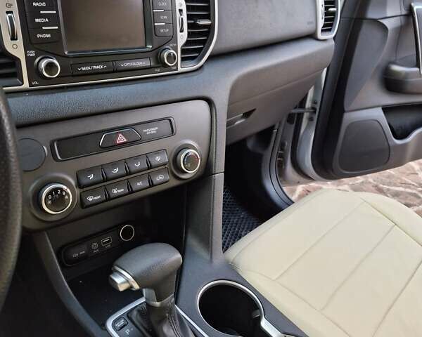 Серый Киа Sportage, объемом двигателя 2.36 л и пробегом 149 тыс. км за 15300 $, фото 17 на Automoto.ua