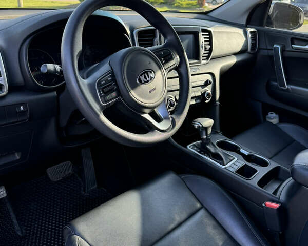 Серый Киа Sportage, объемом двигателя 2 л и пробегом 166 тыс. км за 17900 $, фото 13 на Automoto.ua