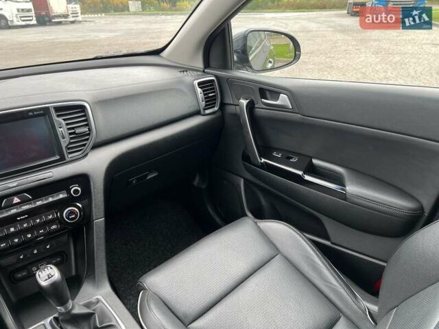 Серый Киа Sportage, объемом двигателя 1.7 л и пробегом 217 тыс. км за 15850 $, фото 62 на Automoto.ua