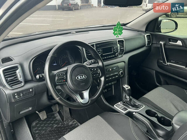Сірий Кіа Sportage, об'ємом двигуна 1.7 л та пробігом 125 тис. км за 14750 $, фото 49 на Automoto.ua