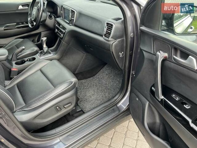 Серый Киа Sportage, объемом двигателя 1.7 л и пробегом 217 тыс. км за 15850 $, фото 46 на Automoto.ua