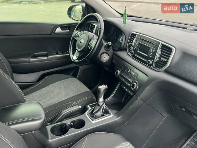 Сірий Кіа Sportage, об'ємом двигуна 1.7 л та пробігом 125 тис. км за 14750 $, фото 77 на Automoto.ua