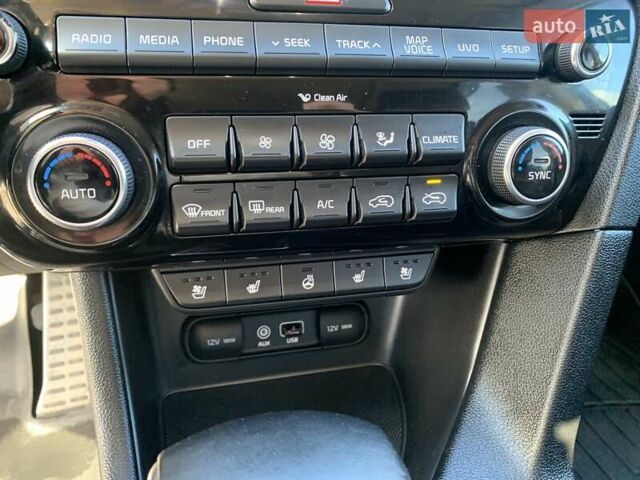 Серый Киа Sportage, объемом двигателя 2 л и пробегом 155 тыс. км за 17400 $, фото 16 на Automoto.ua