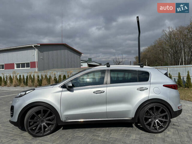 Серый Киа Sportage, объемом двигателя 2 л и пробегом 243 тыс. км за 22000 $, фото 3 на Automoto.ua