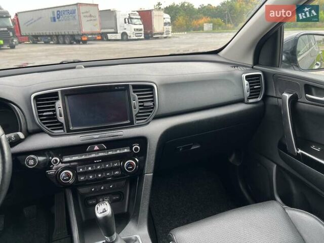 Серый Киа Sportage, объемом двигателя 1.7 л и пробегом 217 тыс. км за 15850 $, фото 61 на Automoto.ua