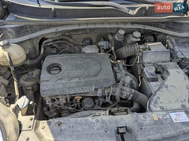 Серый Киа Sportage, объемом двигателя 1.6 л и пробегом 223 тыс. км за 15500 $, фото 11 на Automoto.ua