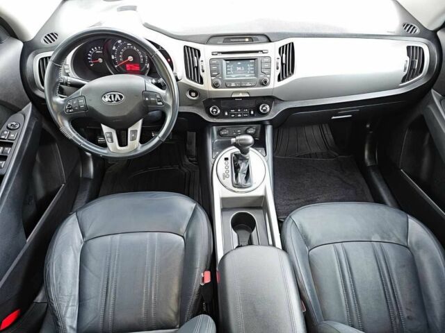 Сірий Кіа Sportage, об'ємом двигуна 2.4 л та пробігом 76 тис. км за 5000 $, фото 8 на Automoto.ua