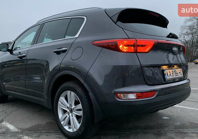 Серый Киа Sportage, объемом двигателя 2 л и пробегом 209 тыс. км за 18500 $, фото 4 на Automoto.ua