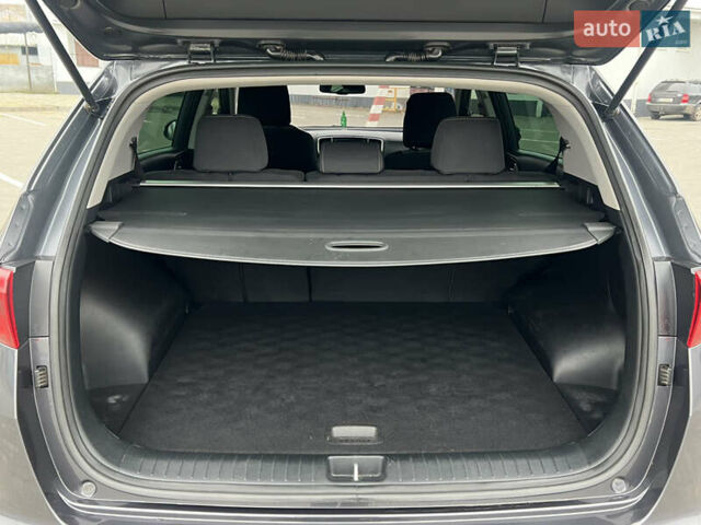 Сірий Кіа Sportage, об'ємом двигуна 1.7 л та пробігом 125 тис. км за 14750 $, фото 80 на Automoto.ua