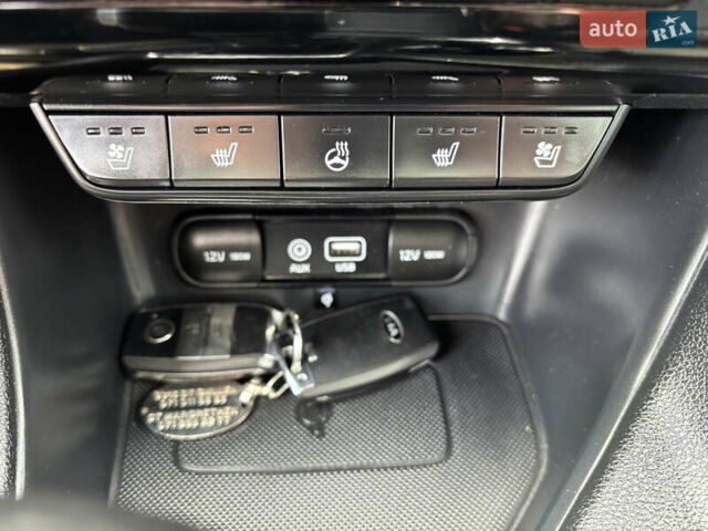 Серый Киа Sportage, объемом двигателя 2 л и пробегом 243 тыс. км за 22000 $, фото 19 на Automoto.ua