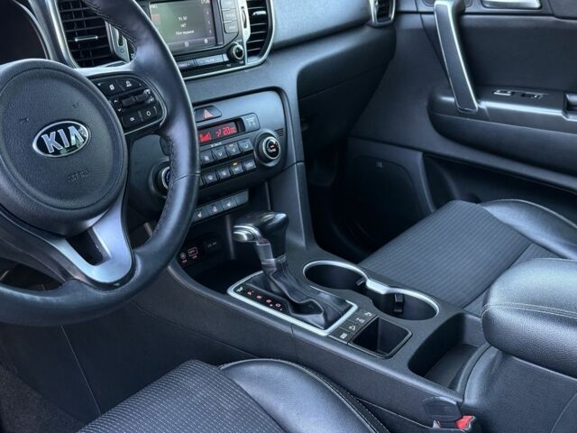 Серый Киа Sportage, объемом двигателя 1.6 л и пробегом 152 тыс. км за 16999 $, фото 21 на Automoto.ua