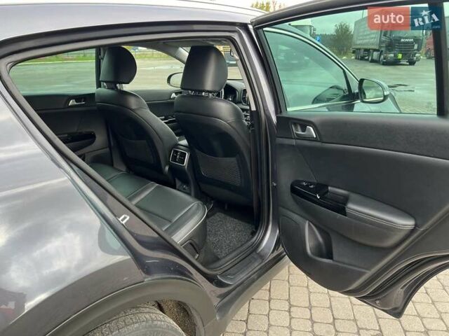 Серый Киа Sportage, объемом двигателя 1.7 л и пробегом 217 тыс. км за 15850 $, фото 49 на Automoto.ua