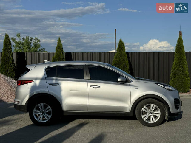 Серый Киа Sportage, объемом двигателя 2 л и пробегом 166 тыс. км за 17900 $, фото 6 на Automoto.ua