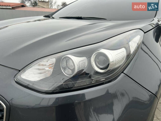Сірий Кіа Sportage, об'ємом двигуна 1.7 л та пробігом 125 тис. км за 14750 $, фото 12 на Automoto.ua