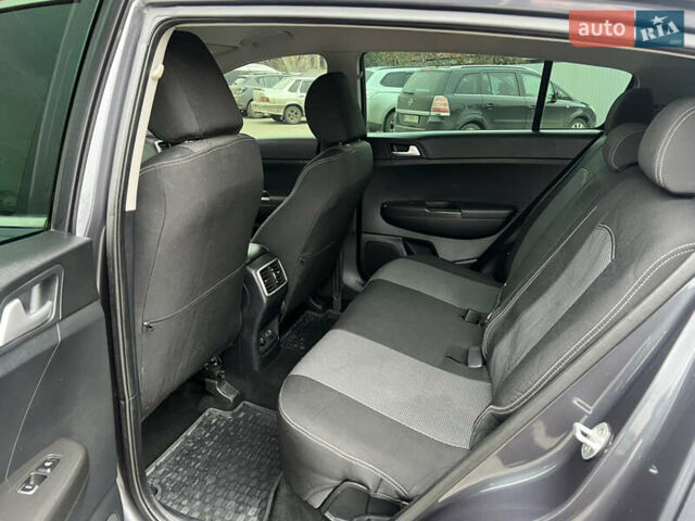 Сірий Кіа Sportage, об'ємом двигуна 1.7 л та пробігом 125 тис. км за 14750 $, фото 70 на Automoto.ua