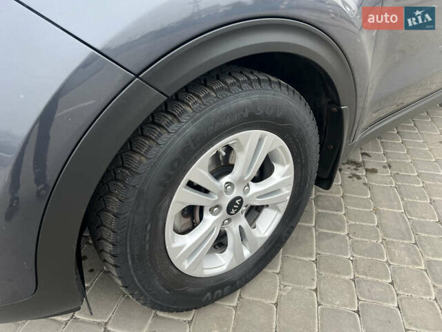Сірий Кіа Sportage, об'ємом двигуна 1.7 л та пробігом 125 тис. км за 14750 $, фото 18 на Automoto.ua