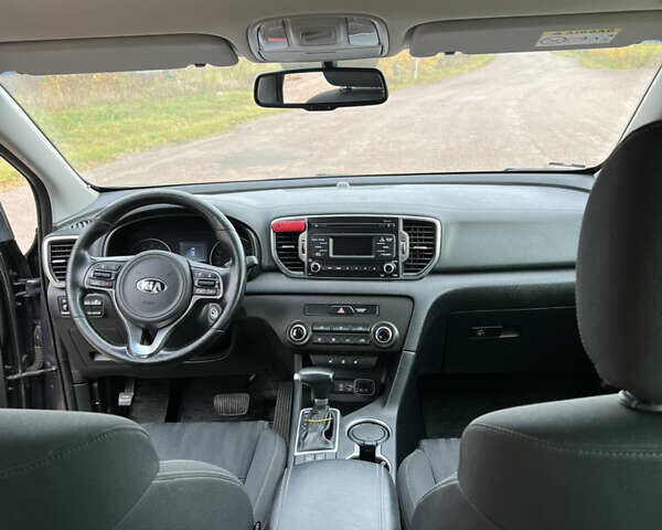 Серый Киа Sportage, объемом двигателя 2 л и пробегом 124 тыс. км за 17300 $, фото 26 на Automoto.ua