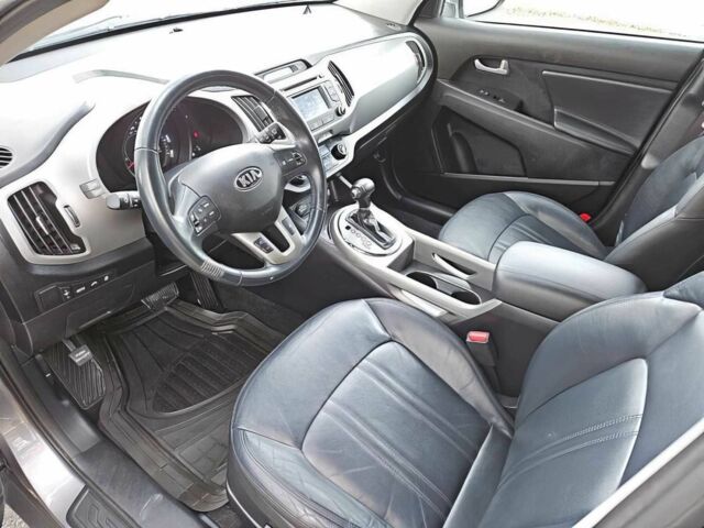 Сірий Кіа Sportage, об'ємом двигуна 2.4 л та пробігом 76 тис. км за 5000 $, фото 7 на Automoto.ua