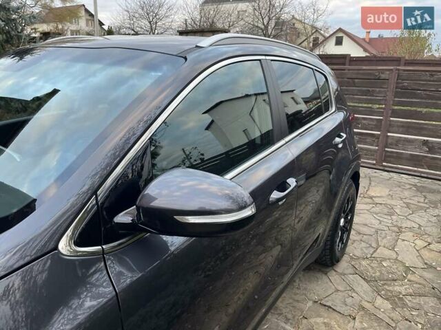 Серый Киа Sportage, объемом двигателя 1.7 л и пробегом 63 тыс. км за 17950 $, фото 7 на Automoto.ua