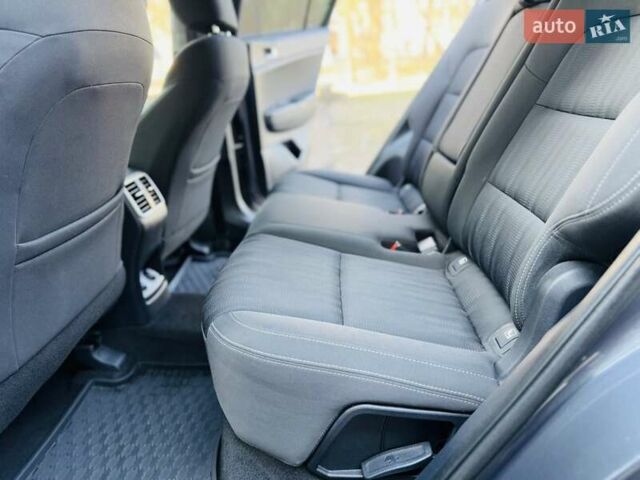 Сірий Кіа Sportage, об'ємом двигуна 1.69 л та пробігом 154 тис. км за 15990 $, фото 82 на Automoto.ua